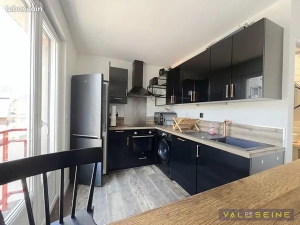 Appartement 4 pièces 61 m² 