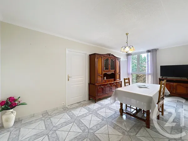 Appartement 4 pièces 67 m² 