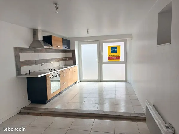 Studio 1 pièce 35 m² 