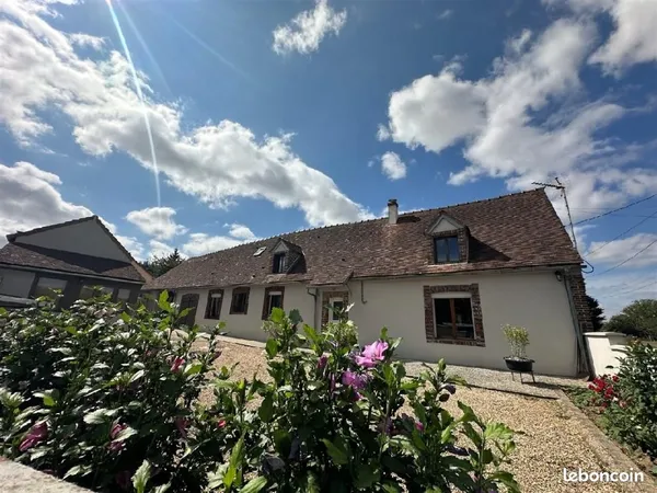 Longère 8 pièces 170 m² 