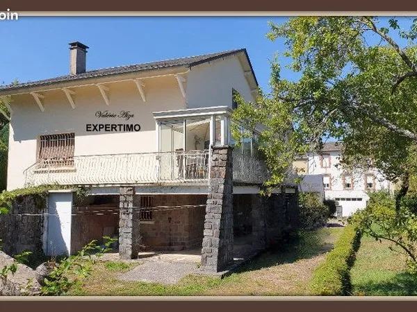 Maison 7 pièces 226 m² 