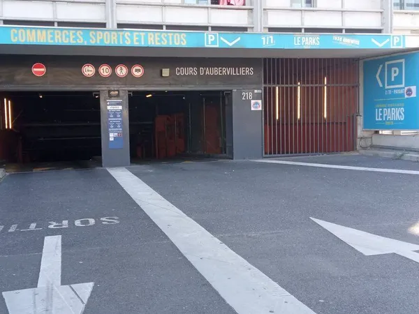 Parking 13 m² 