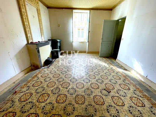 Maison Vente Lesparre-Médoc 9p 193m² 108000€