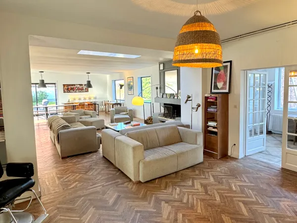 Vends maison Fleurbaix, ancien relais de poste, 7 chambres, 440m² habitables sur 2500m² 