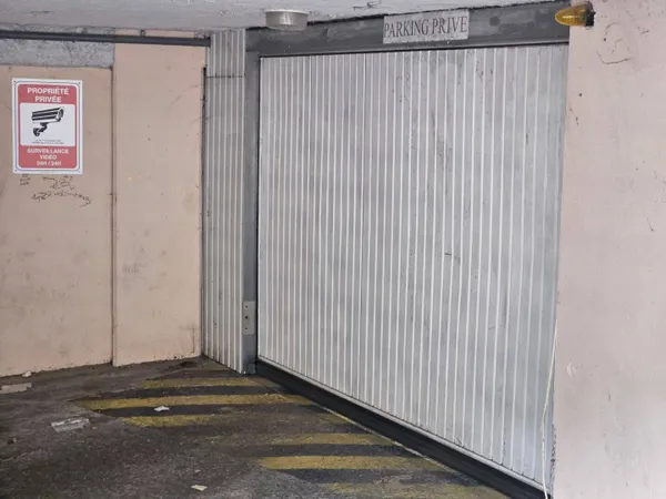 Parking 10 m² 