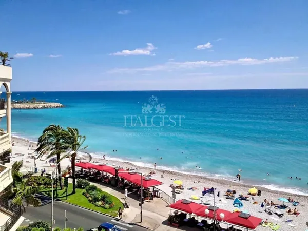 Victoria Beach - Rare 3P face mer sur la Promenade, 69 m² intéri 