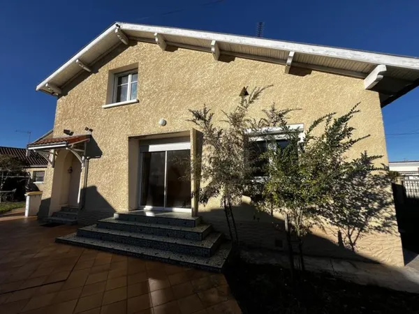 Maison de 5 pièces principales 