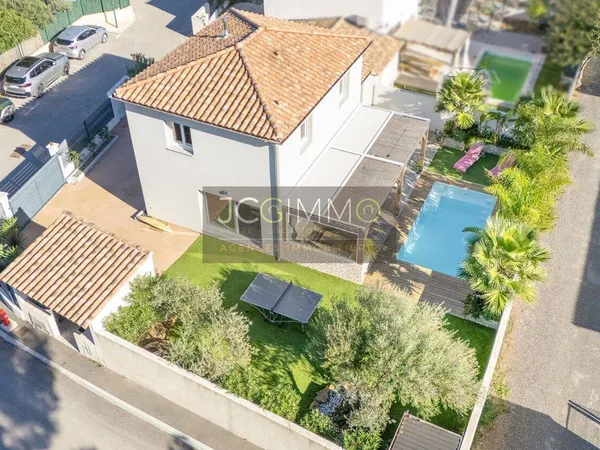 Villa 4 pièces 91 m² 