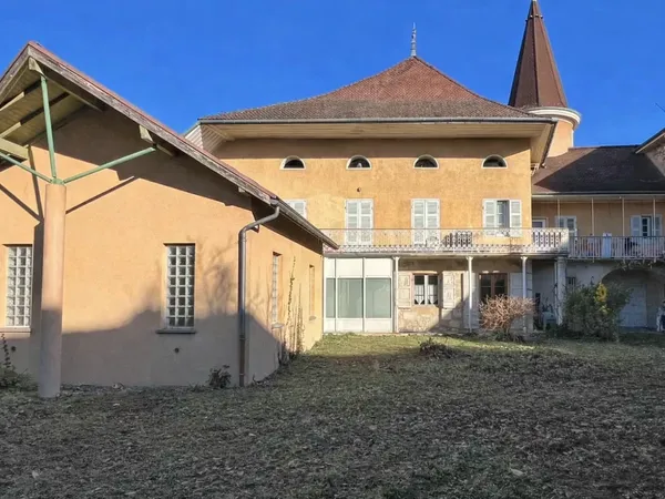 Appartement 2 pièces 77 m² 