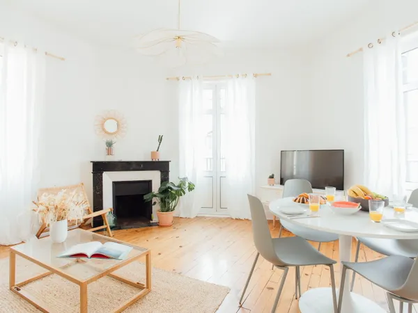 Loue appartement 75m² Biarritz - Charmant T3 Meublé Bail étudiant uniquement 