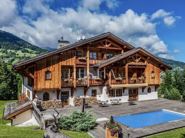 Boutique 17 pièces 810 m² 