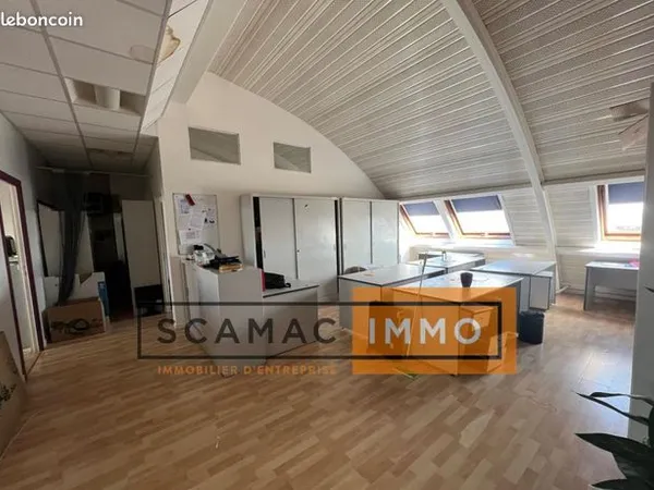 Bureau 265 m² 