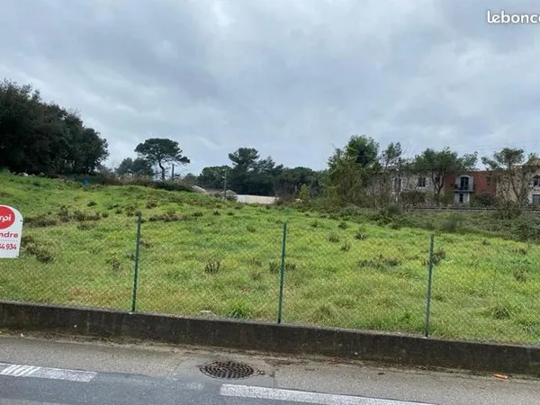 Terrain 1560 m² 