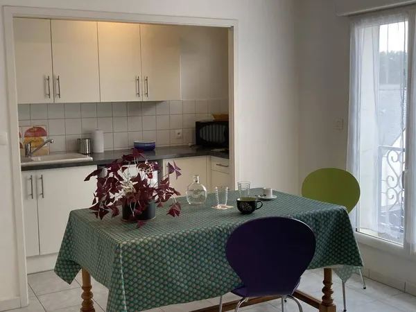 Studio 1 pièce 30 m² 