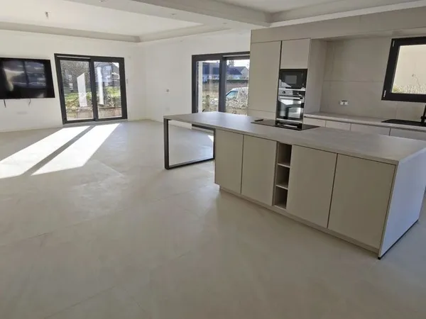 Villa 5 pièces 152 m² 