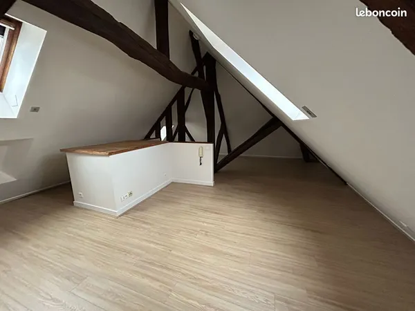 Studio 1 pièce 29 m² 