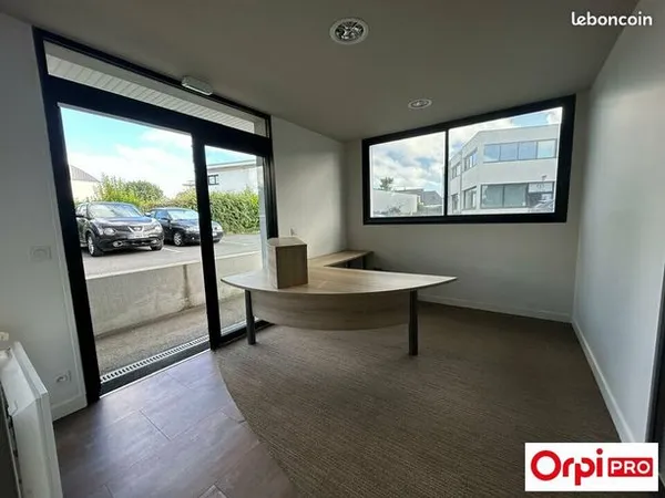 Bureau 50 m² 