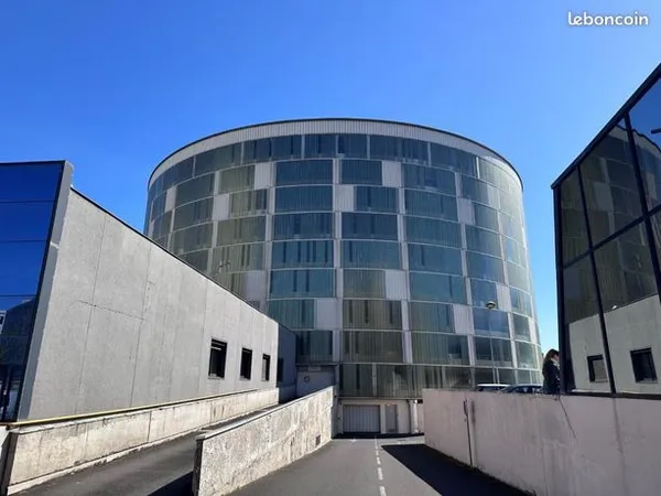 Parking - Garage Location Clermont-Ferrand   82€