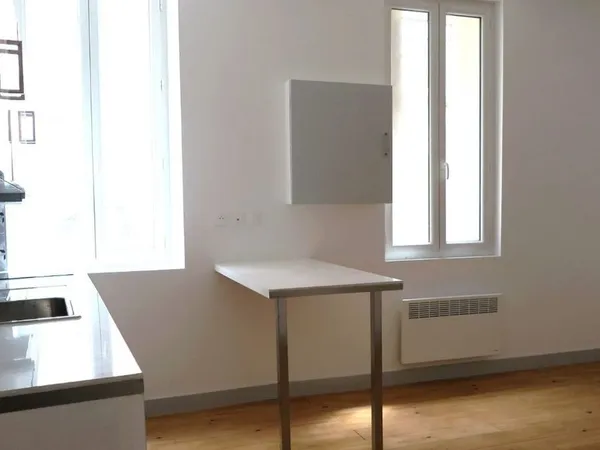 Studio 1 pièce 23 m² 