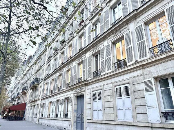 Bureaux 280 m² 