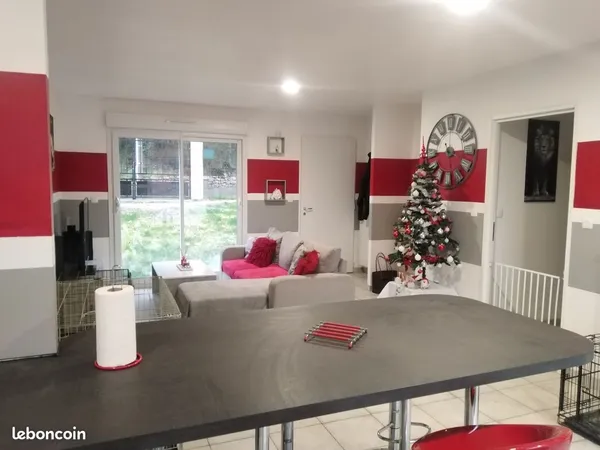 Maison de 2020 plain pied meublée avec jardin et 3 chambres 