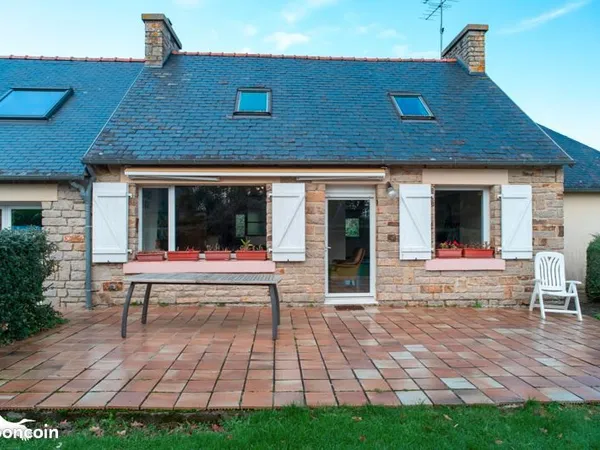 Maison 7 pièces 214 m² 