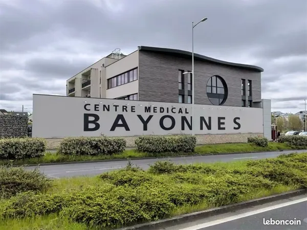 Boutique 230 m² HERBLAY SUR SEINE 