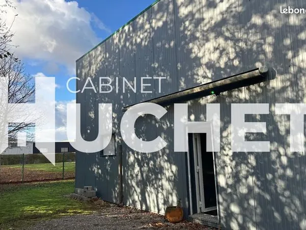 Local d'activité 270 m² 