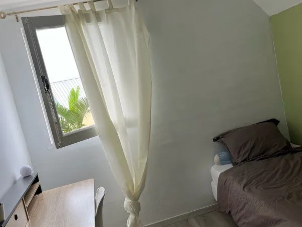 Chambre meublé à louer dans maison Bois de Nèfles Saint-Paul 