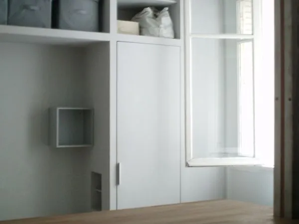 Studio meuble lumineux et calme 