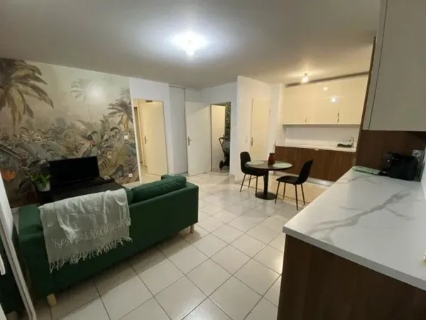 Beau 2P 45m² avec terrasse Cartoucherie 