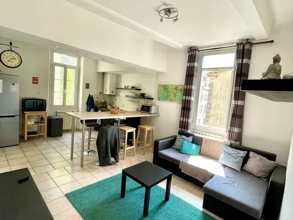 Appartement T3 meublé - 65m2 Mourillon Centre (Toulon) 