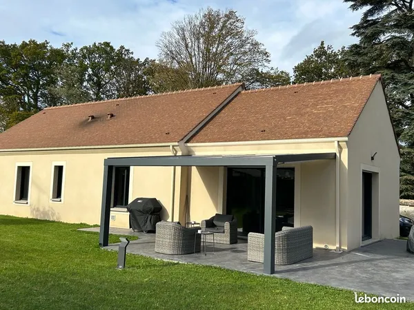 Maison construite en 2021 - plain-pied - 3 chambres - 122m² - terrain 890m² 