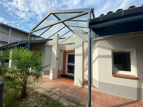 Local commercial 174 m² 
