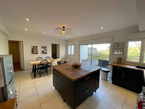 Maison 8 pièces 200 m² 