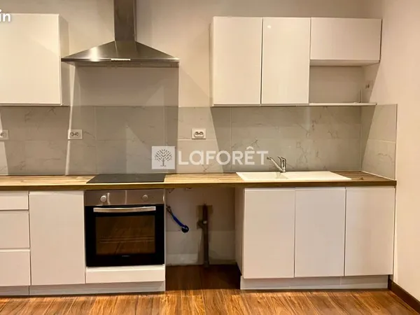 Appartement 2 pièces 74 m² 