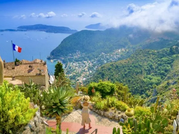 APPARTEMENT EZE 