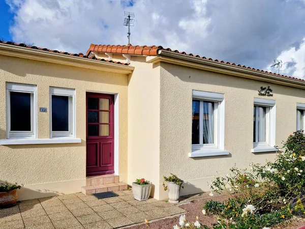Maison de plain-pied 4 pièces 81 m² 