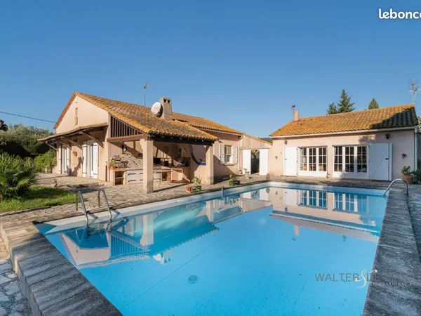 Maison 7 pièces 220 m² 