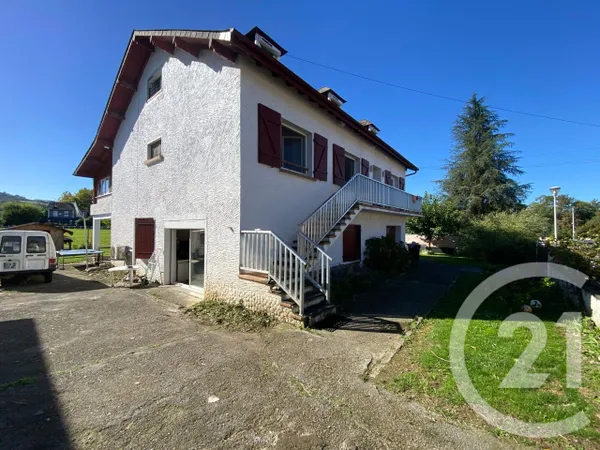 Maison 7 pièces 255 m² 