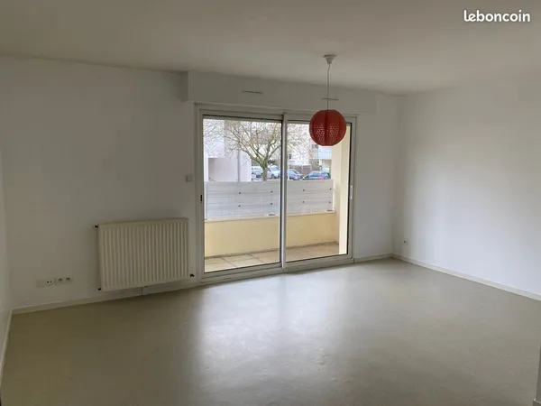 APT 3 pièces, 49 m2 avec terrasse et parking 
