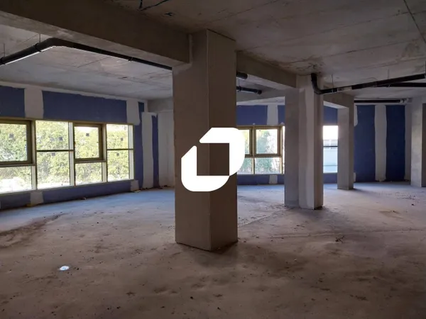 Bureaux 811 m² 