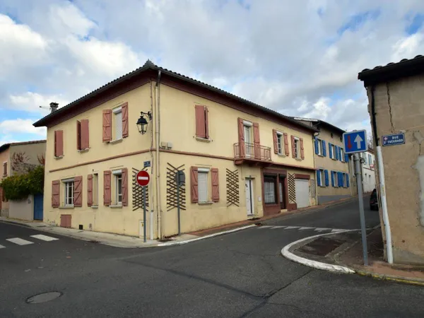 Maison 9 pièces 250 m² 