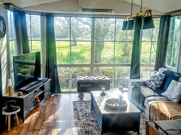 Mobil-home habitable à l'année dans camping 