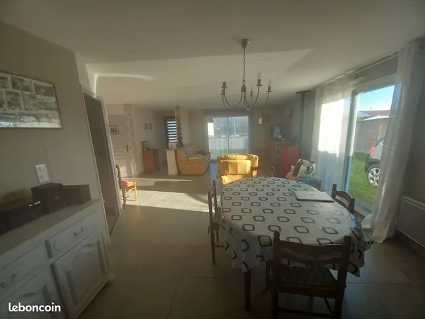 Maison 100m2 habitable + annexes 