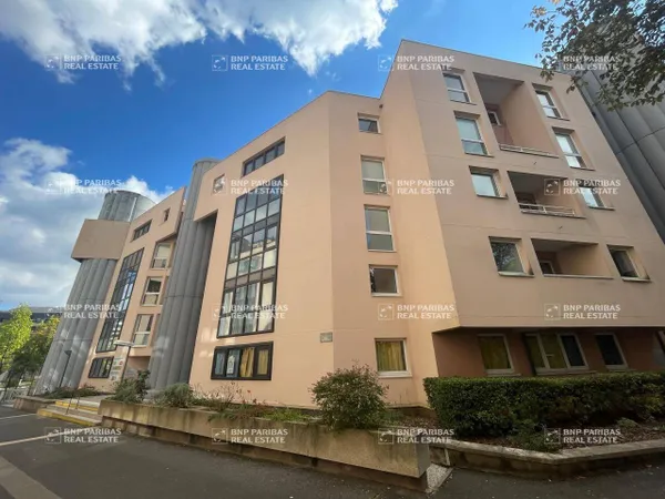 Bureaux 330 m² 