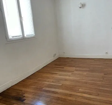 Appartement 3 p à PARIS 18ème 