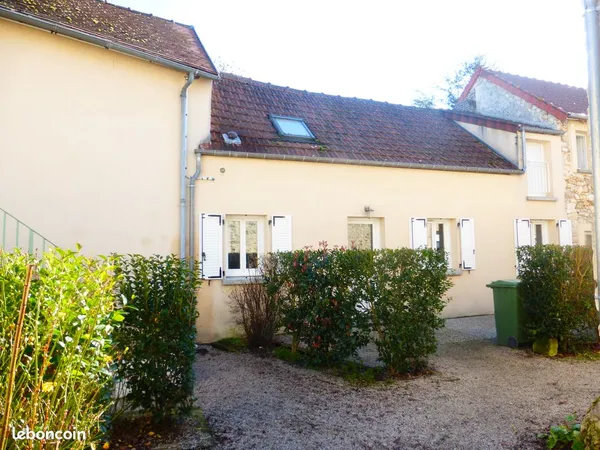 Dans ancien corps de ferme - duplex 3 pieces avec terrasse 