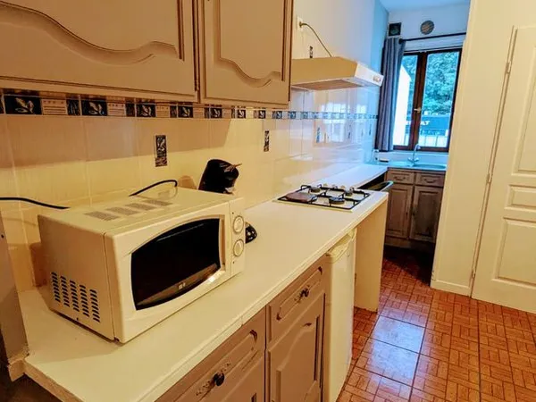 Location studio meublé 24 m² métro D Gare de Vaise 