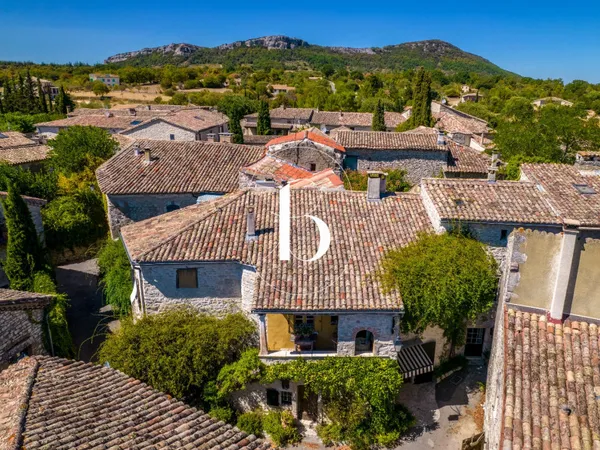 Maison de village 10 pièces 220 m² 
